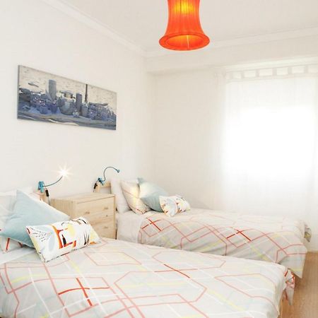Family Central Apartment In Sao Pedro Do Estoril ภายนอก รูปภาพ