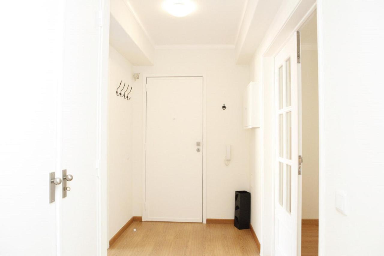 Family Central Apartment In Sao Pedro Do Estoril ภายนอก รูปภาพ
